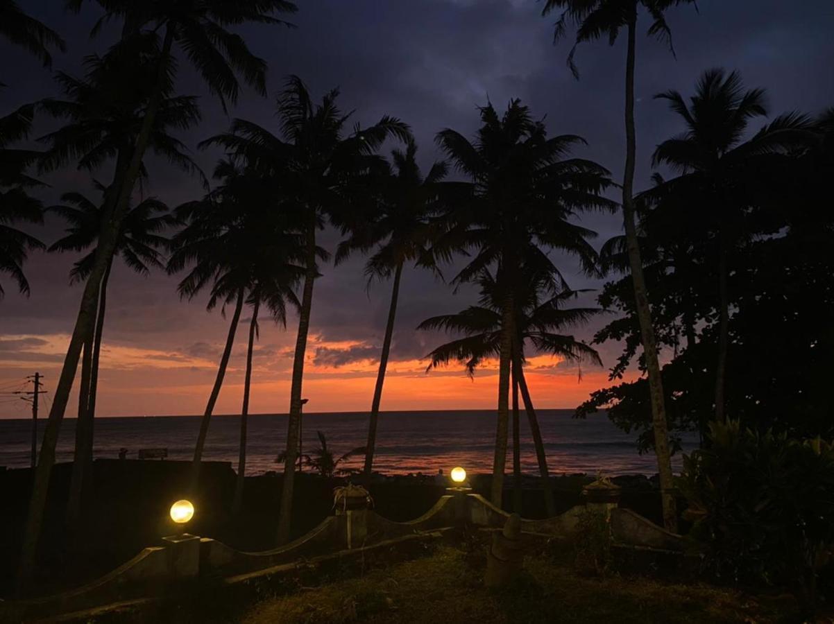 Vila Vibes Beach House Varkala Exteriér fotografie