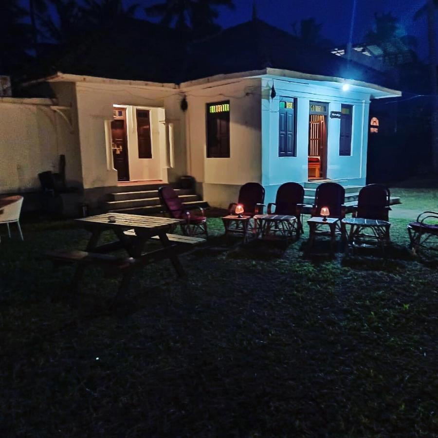 Vila Vibes Beach House Varkala Exteriér fotografie
