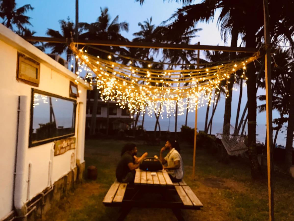 Vila Vibes Beach House Varkala Exteriér fotografie