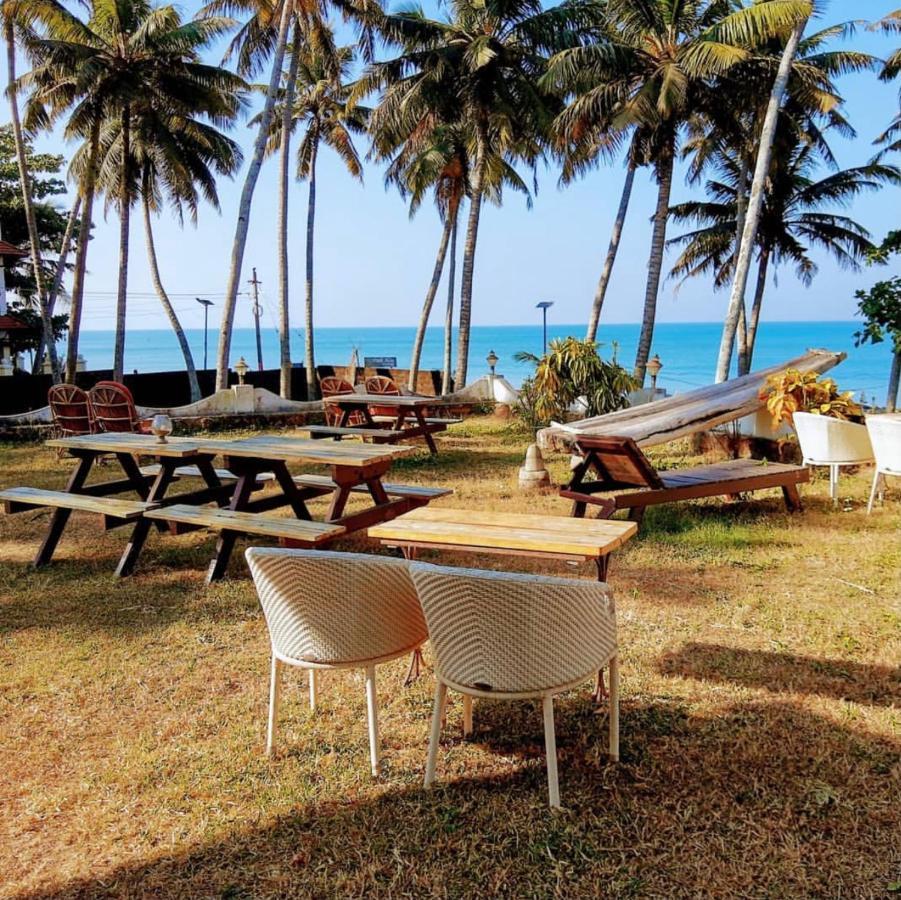 Vila Vibes Beach House Varkala Exteriér fotografie